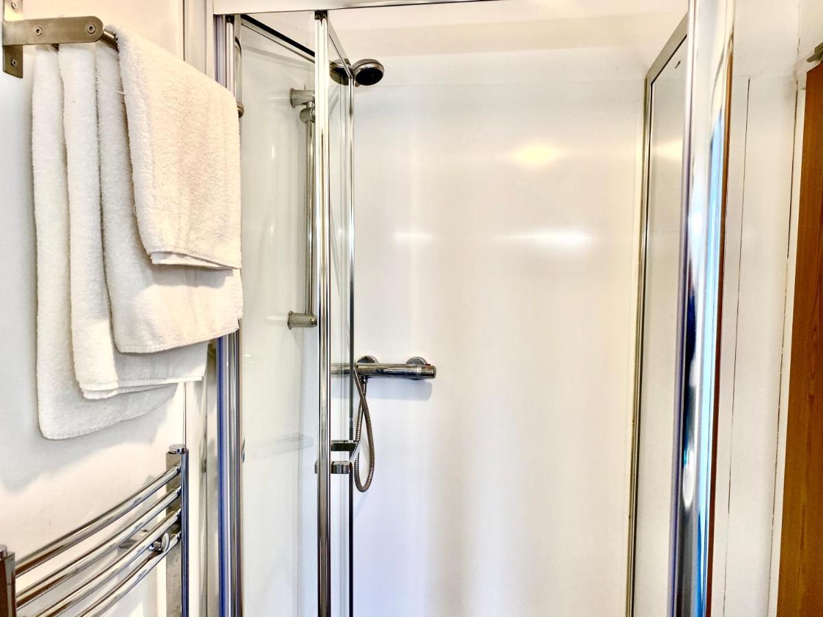 Welly Self-Catering Appartamento Belfast Esterno foto